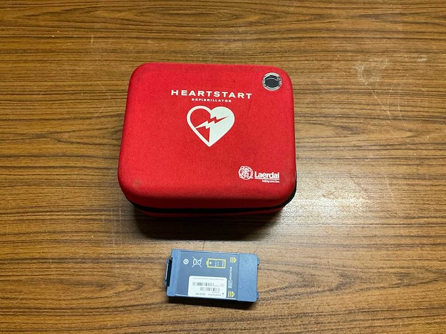Philips aed - afbeelding 1 van  4