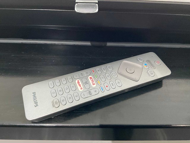 Philips ambilight 75pus7354/12 75” ultra hd televisie - afbeelding 8 van  12