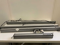 Philips bcs 722/716 wb60 led balk (4x) - afbeelding 1 van  4