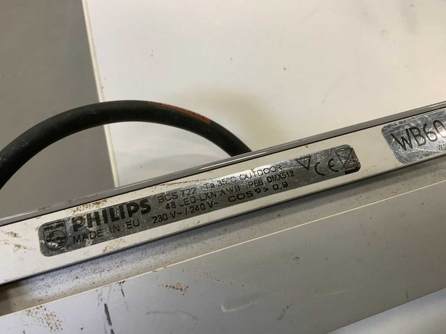 Philips bcs 722/716 wb60 led balk (4x) - afbeelding 4 van  4