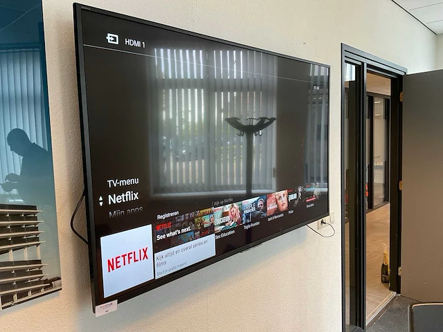 Philips bravia 65 inch televisie - afbeelding 2 van  3