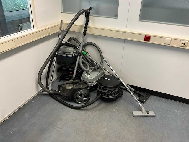 Philips diversen modellen stofzuiger (4x) - afbeelding 1 van  5