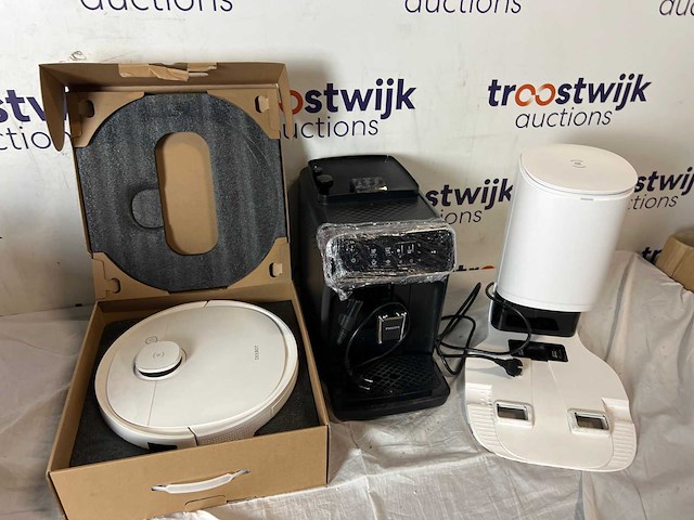 Philips ep2220/10 koffiemachine | ecovact deebot t9+ robotstofzuiger - afbeelding 1 van  1