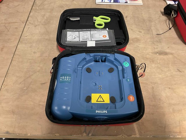 Philips heart start defibrillator - afbeelding 2 van  5
