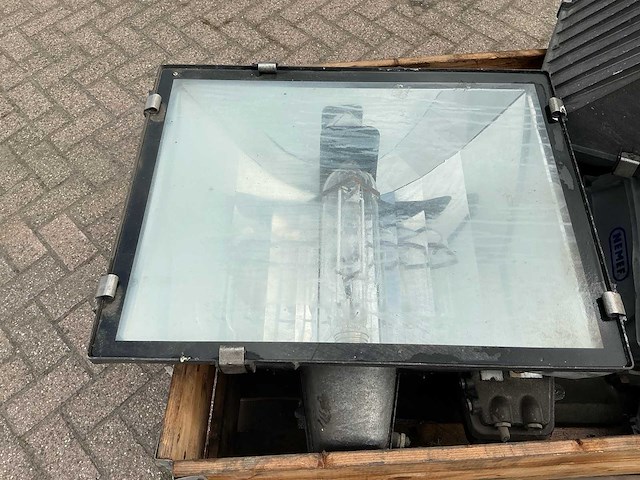 Philips hnf 002 bouwlamp - afbeelding 1 van  11
