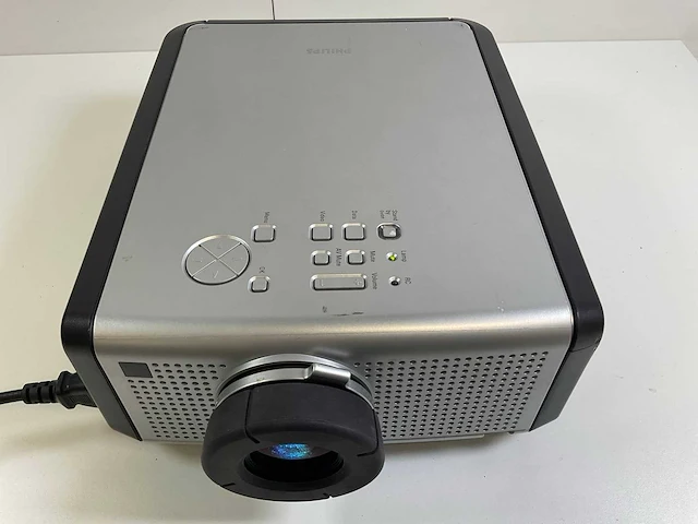 Philips (hopper xg10) 700 lumen xga projector (831 lamp hours) - afbeelding 2 van  8