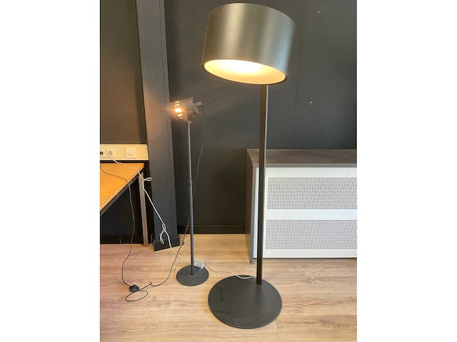 Philips lirio vloerlamp (2x) - afbeelding 5 van  12