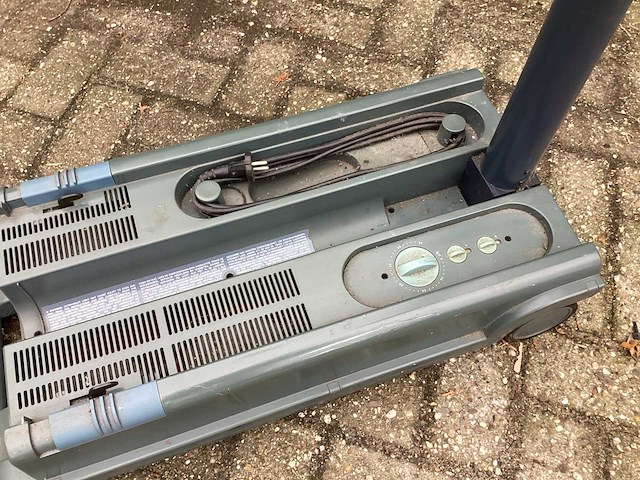 Philips livia zonnebank (koffermodel) - afbeelding 7 van  12