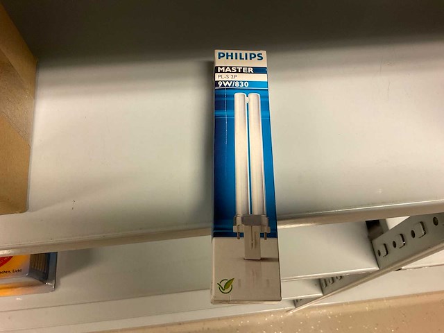 Philips master pl-s 2p 9w/830 lampen (70x) - afbeelding 2 van  2