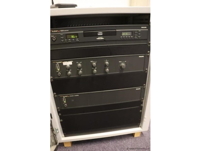 Philips model plena bgm source cd/mp3-speler, mixer amplifier, booster amplifier & tafelmodel microfoon/oproeppost - afbeelding 1 van  6