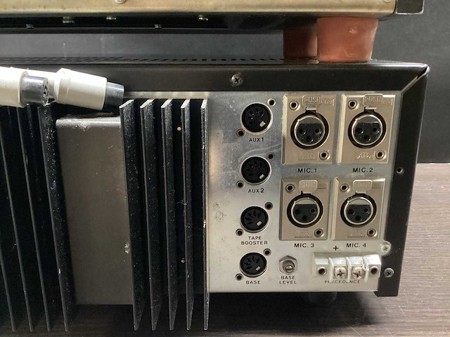 Philips, paso - versterkers (2x) - afbeelding 1 van  2