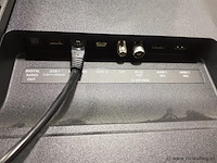 Philips professional tv met dvb-s2 en dvb-c incl. muurbeugel en afstandsbediening - afbeelding 4 van  7