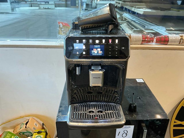 Philips series 5500 koffiemachine - afbeelding 2 van  7