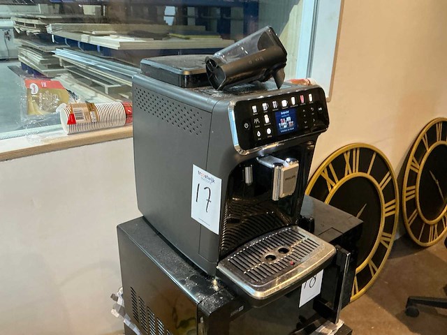 Philips series 5500 koffiemachine - afbeelding 3 van  7