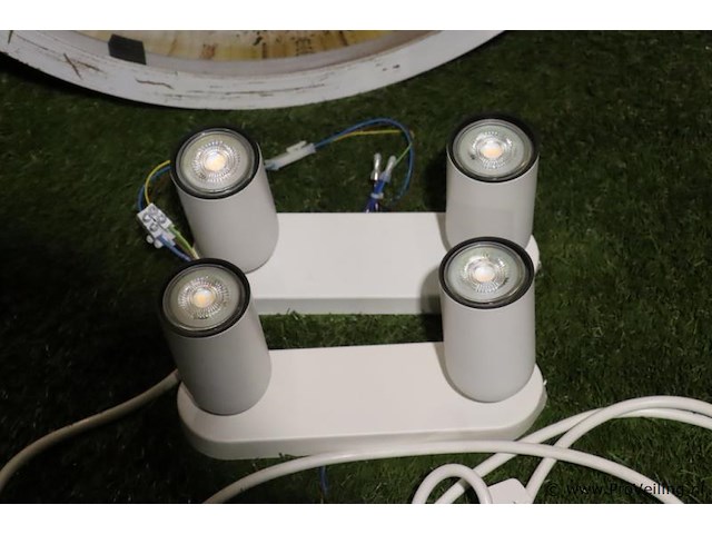 Philips spotverlichting - 2 stuks & wandklok - afbeelding 3 van  6