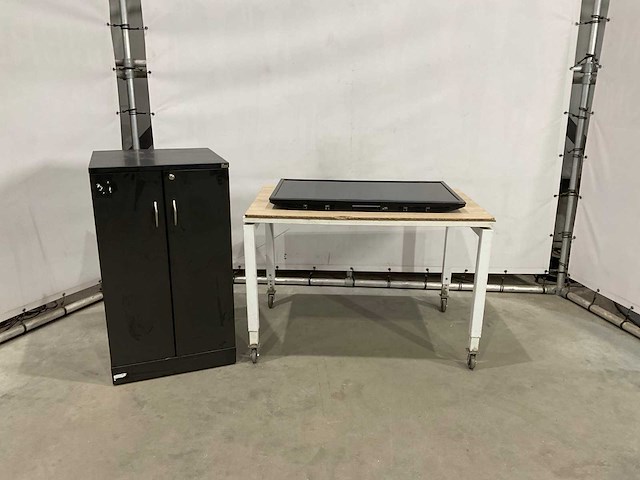 Philips televisie en kast - afbeelding 3 van  9