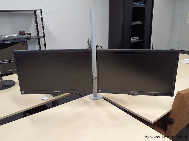 Philips v line lcd-monitor 223v5lsb/00 monitoren ( 2 stuks) met statief - afbeelding 1 van  3