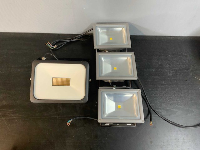 Philips/nova - qvf led bvp115/ledstraler sl350 - bouwlamp (4x) - afbeelding 6 van  13