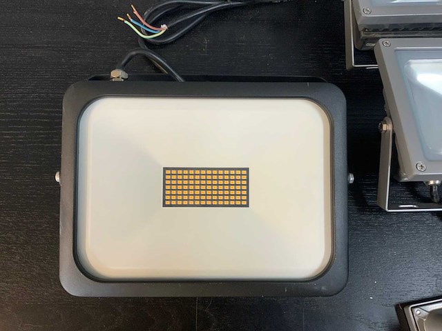Philips/nova - qvf led bvp115/ledstraler sl350 - bouwlamp (4x) - afbeelding 9 van  13