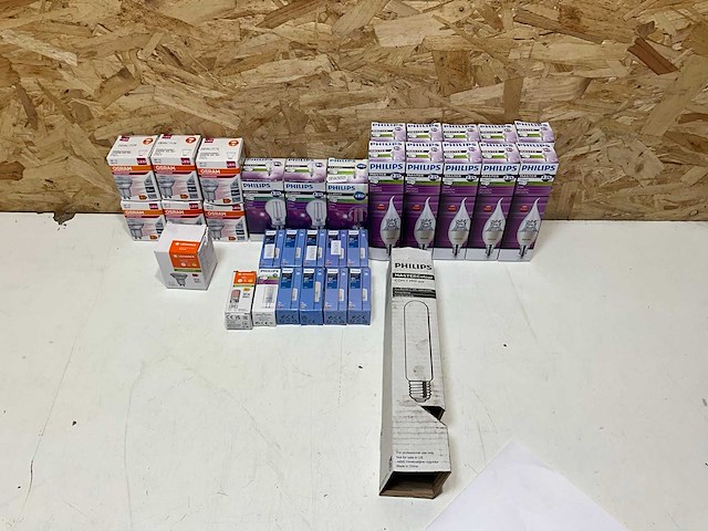 Philips/osram partij diverse lichtbronnen (33x) - afbeelding 1 van  6