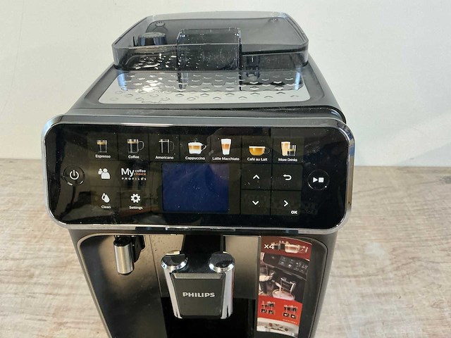 Phillips 3300 series koffie- & espressomachines - afbeelding 3 van  9