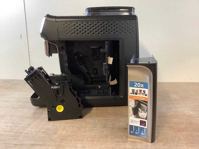 Phillips 5500 series koffie- & espressomachines - afbeelding 5 van  8