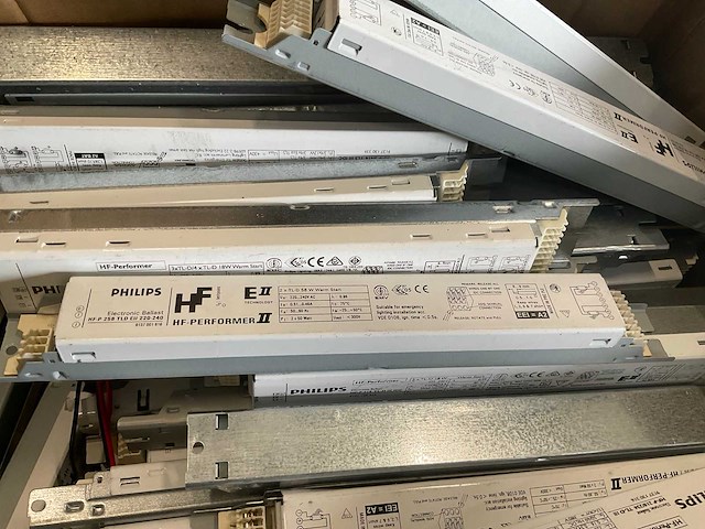 Phillips hf perfomer partij led drivers - afbeelding 1 van  1