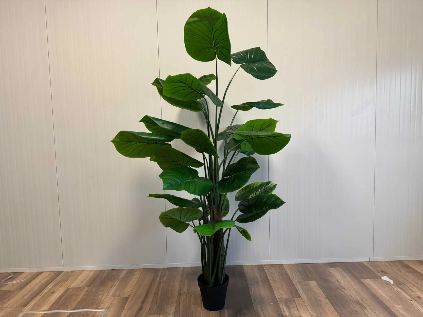 Japanse kunstbloesem, kunstbomen en planten, composiet en akkoestische gevel bekleding, brommobielen