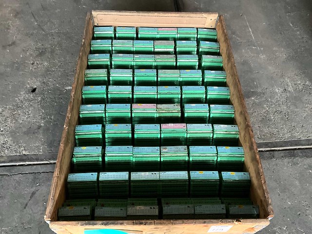 Phoenix contact interbus i/o module (60x) - afbeelding 1 van  4