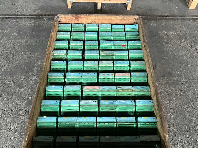 Phoenix contact interbus i/o module (60x) - afbeelding 1 van  4