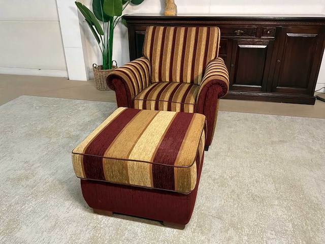 Phoenix fauteuil met verrijdbare poef - afbeelding 7 van  10