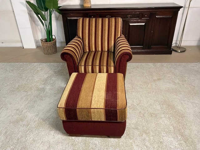 Phoenix fauteuil met verrijdbare poef - afbeelding 8 van  10