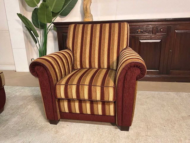 Phoenix fauteuil met verrijdbare poef - afbeelding 9 van  10