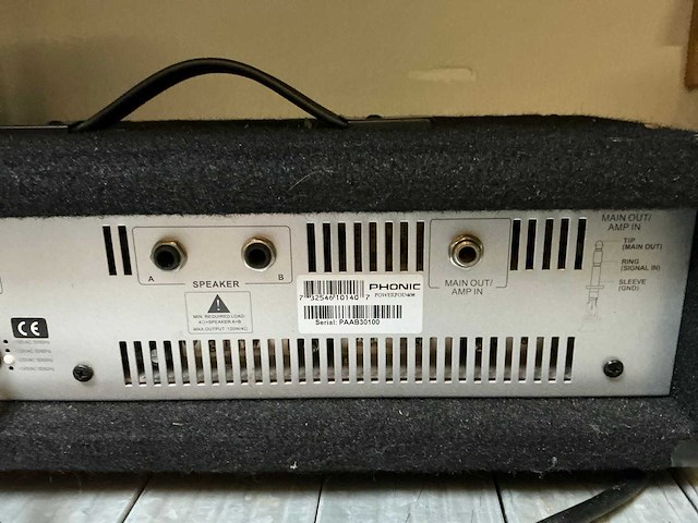 Phonic versterker - afbeelding 4 van  4