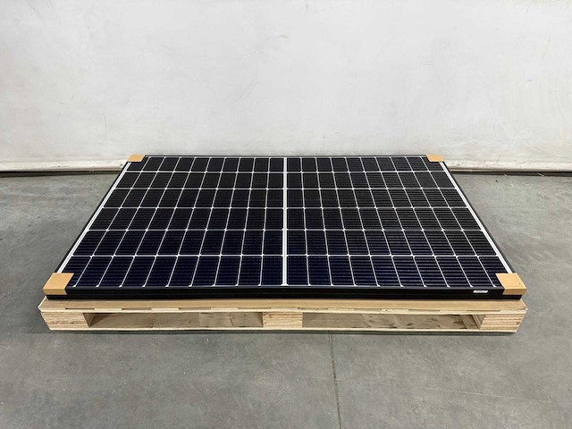 Phono solar - set van 2 zonnepanelen (totaalvermogen 760 wp) - afbeelding 1 van  2