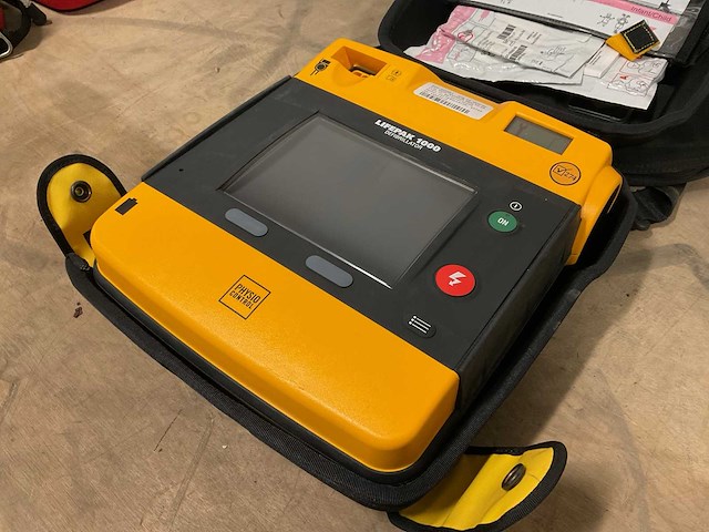 Physio control lifepak 1000 defibrillator - afbeelding 3 van  4