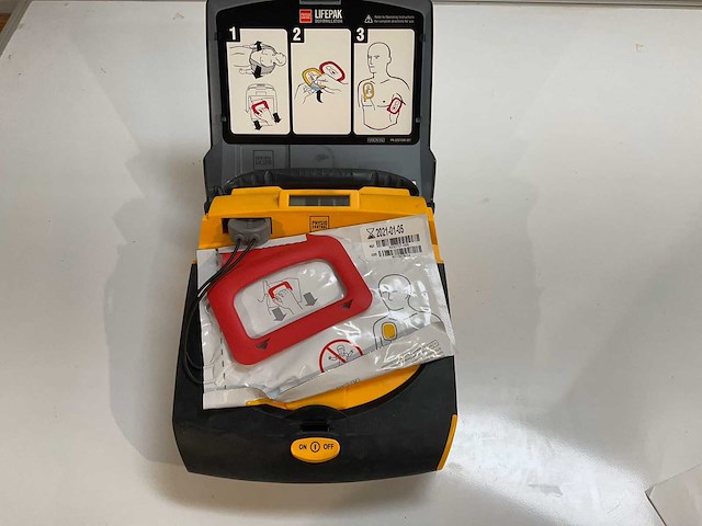 Physio control lifepak cr plus defibrillator aed - afbeelding 2 van  3