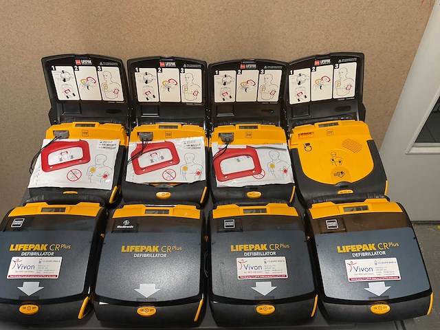 *physio control lifepak crplus defibrillator (8x) - afbeelding 2 van  3