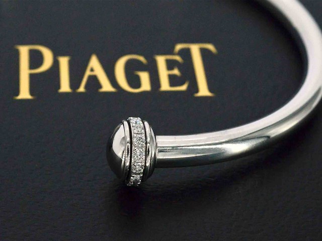 Piaget possession open bangle armband met hoge kwaliteit diamanten - afbeelding 8 van  10