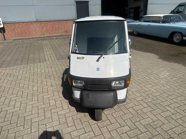 Piaggio - ape tuktuk - scooter - afbeelding 4 van  9
