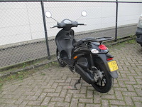 Piaggio - bezorg bromscooter - liberty corporate injectie - scooter - afbeelding 2 van  11