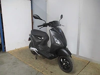 Piaggio - bromscooter - 1 plus - e-scooter - afbeelding 8 van  12