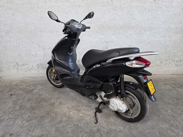Piaggio - bromscooter - fly 4t - 45km uitvoering f291kh - afbeelding 1 van  1