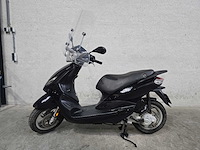 Piaggio - bromscooter - fly 4t - 45km uitvoering f448vz - afbeelding 1 van  7