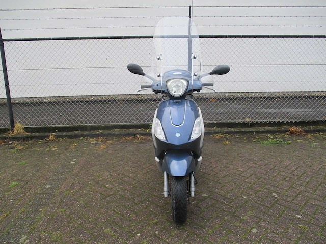 Piaggio - bromscooter - fly 4t - scooter - afbeelding 5 van  11