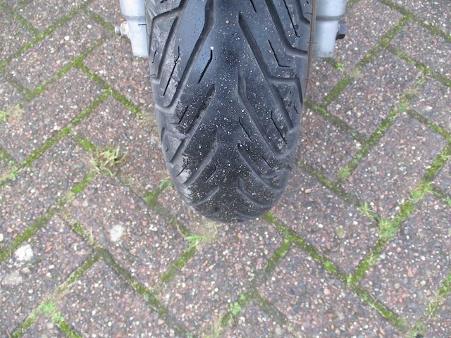 Piaggio - bromscooter - fly 4t - scooter - afbeelding 6 van  11