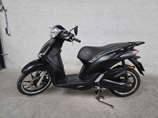 Piaggio - bromscooter - liberty - 4t 45km uitvoering dvv07j - afbeelding 1 van  7