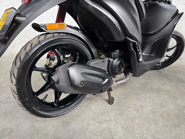 Piaggio - bromscooter - liberty - 4t 45km uitvoering fth75j - afbeelding 2 van  11