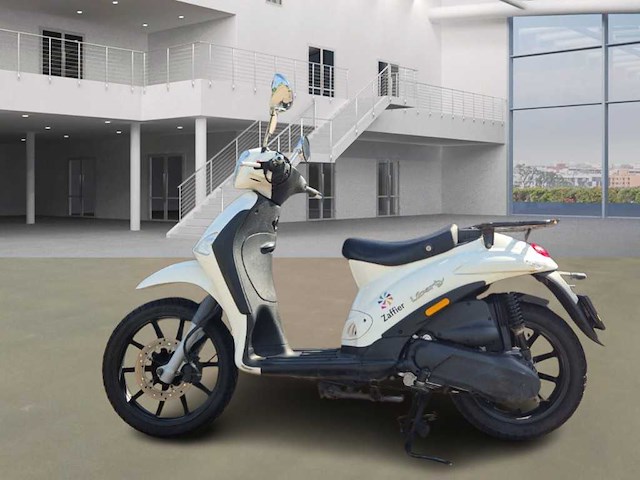 Piaggio - bromscooter - liberty - motorised scooter - afbeelding 2 van  9