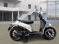 Piaggio - bromscooter - liberty - motorised scooter - afbeelding 3 van  9
